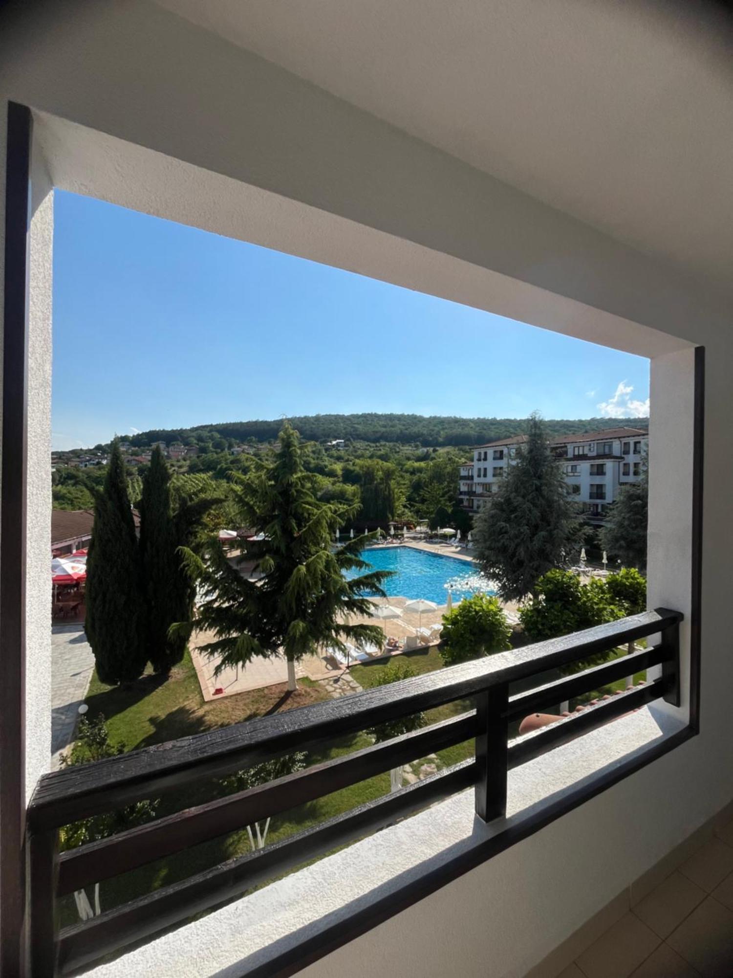 Harmony Hills Petkovi Studio Apartment Rogachevo Luaran gambar